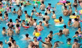 恐布游泳馆在线观看,恐怖游泳馆在线惊悚揭秘