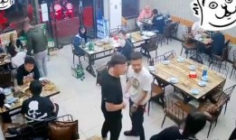 唐山人爆料烧烤店视频,网友爆料视频揭露惊人一幕