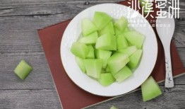 网红冰淇淋蜜瓜怎么吃的,夏日清凉新吃法大揭秘