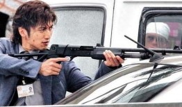 逆战爆料谢霆锋视频,谢霆锋神秘亮相，揭秘电影幕后精彩瞬间